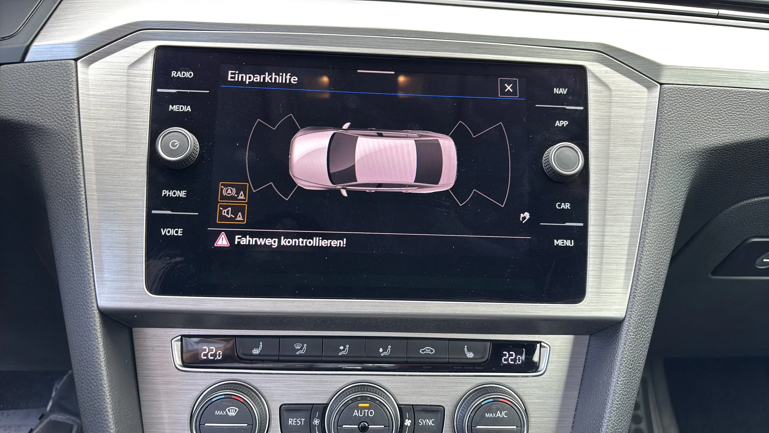 VW Passat Lim. 1.6 TDI | Bild 18 von 22