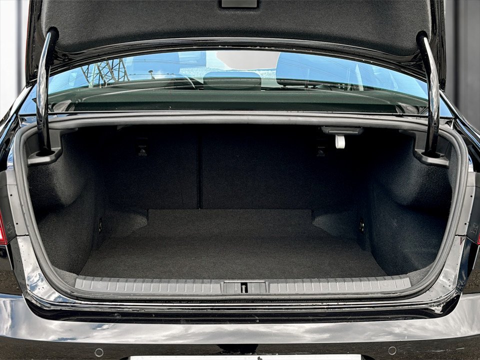 VW Passat Lim. 1.6 TDI | Bild 22 von 22