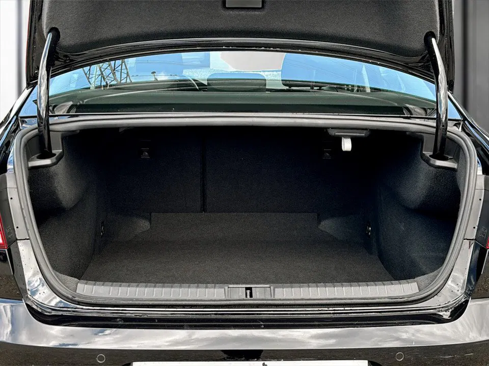 VW Passat Lim. 1.6 TDI | Bild 22 von 22
