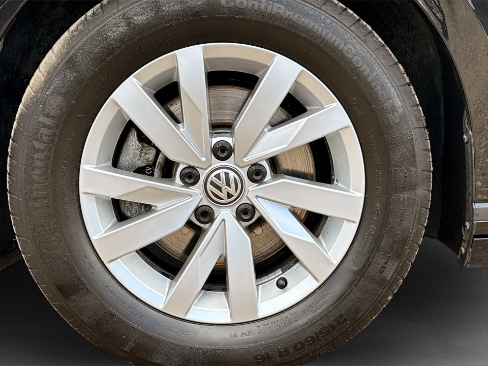 VW Passat Lim. 1.6 TDI | Bild 6 von 22