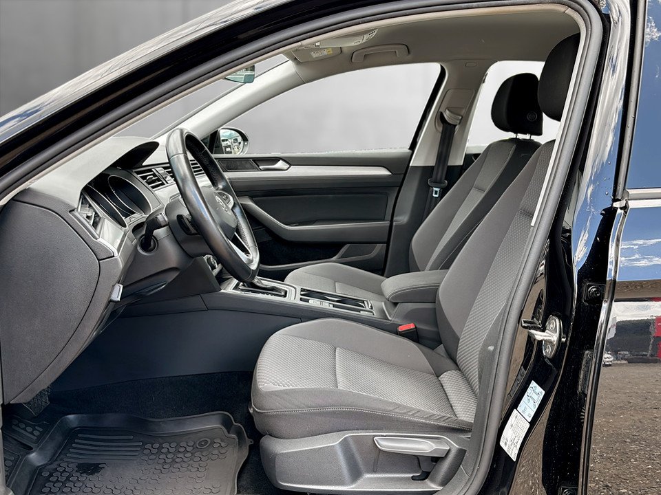 VW Passat Lim. 1.6 TDI | Bild 10 von 22