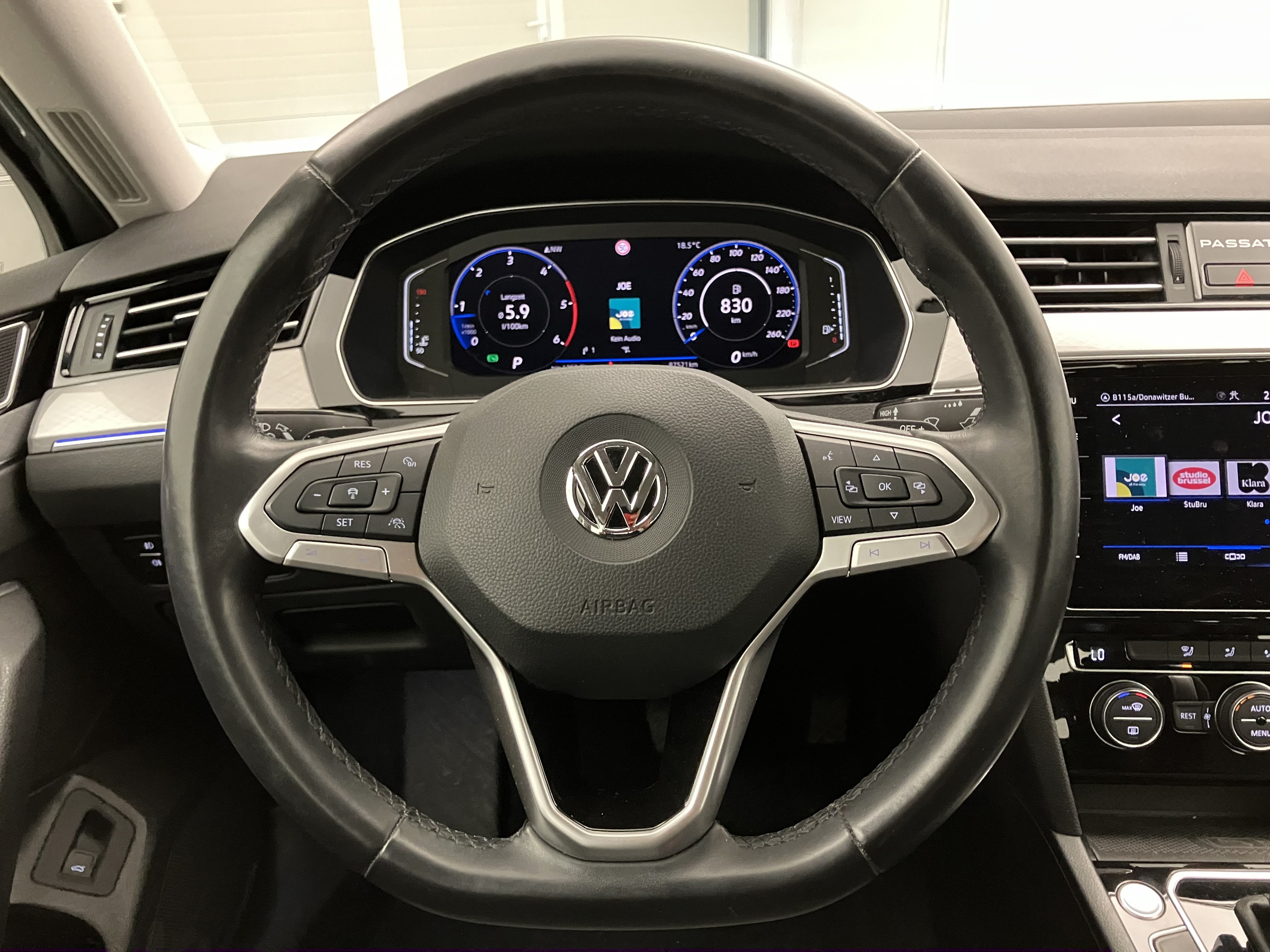 VW Passat 1.6 TDI BMT Business | Bild 15 von 31