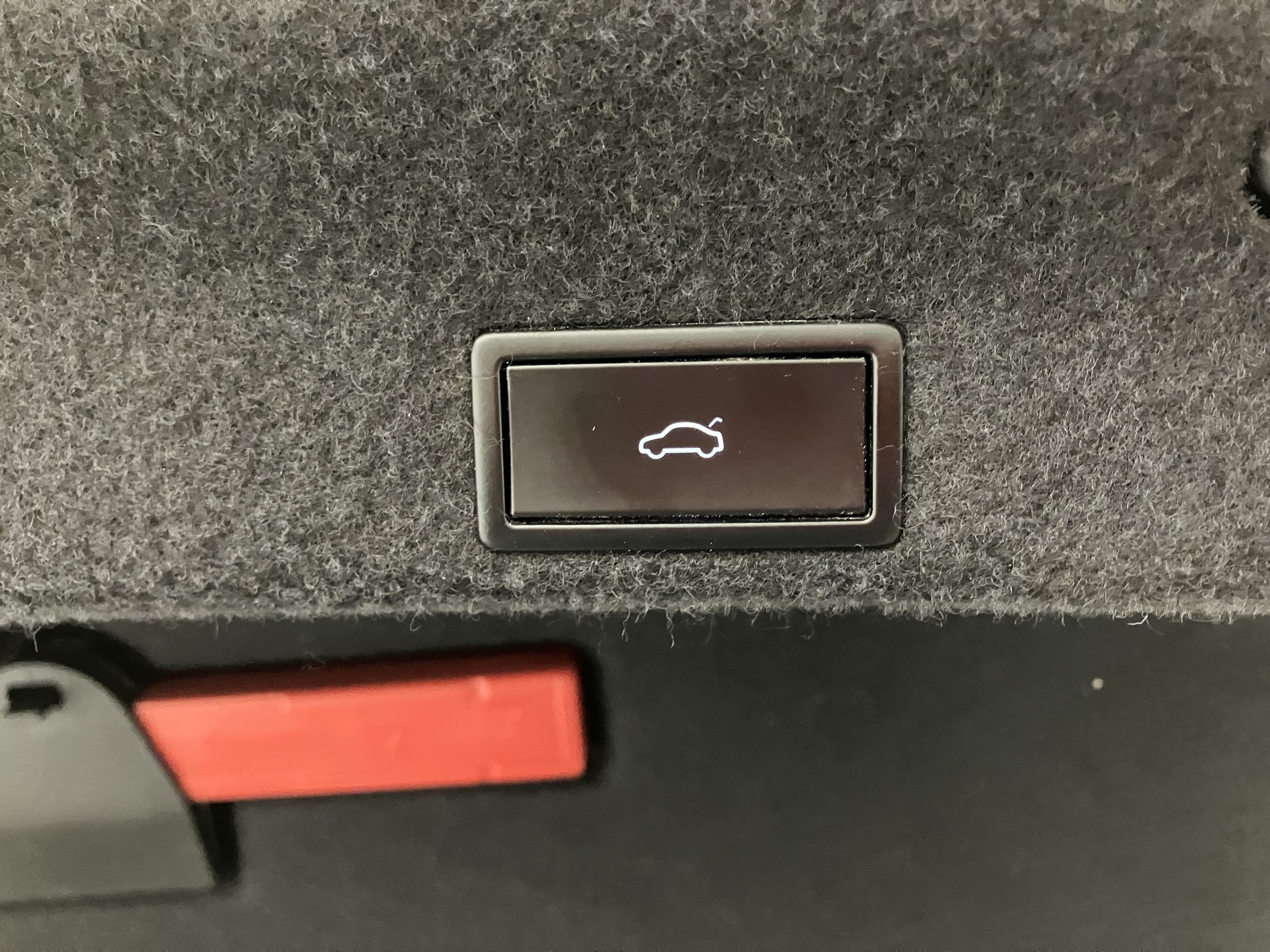 VW Passat 1.6 TDI BMT Business | Bild 30 von 31