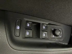 VW Passat 1.6 TDI BMT Business | Thumbnail 10 von 31