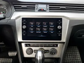 VW Passat 1.6 TDI DSG BMT | Thumbnail 13 von 19