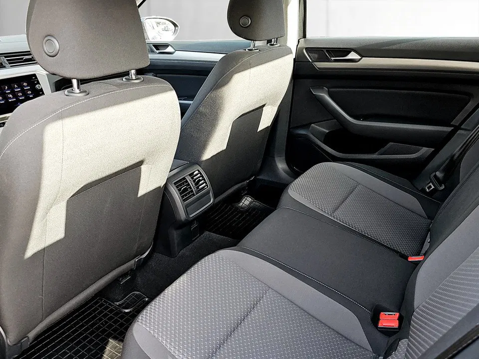 VW Passat 1.6 TDI DSG BMT | Bild 18 von 19