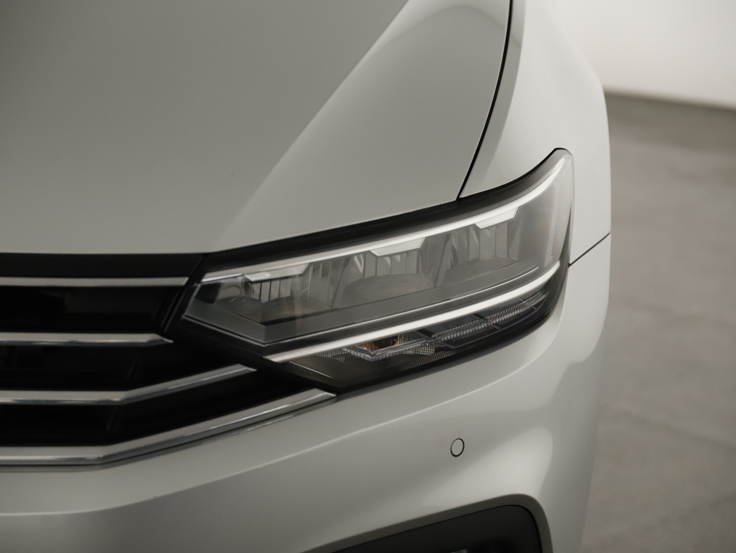 VW Passat Variant 2.0 TDI BMT Business | Bild 24 von 24