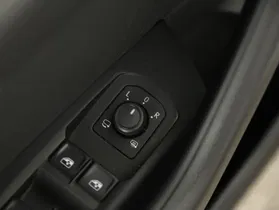 VW Passat Variant 2.0 TDI BMT Business | Thumbnail 6 von 24