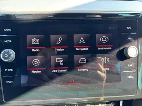 VW Passat Variant Highline TDI SCR DSG | Thumbnail 16 von 27
