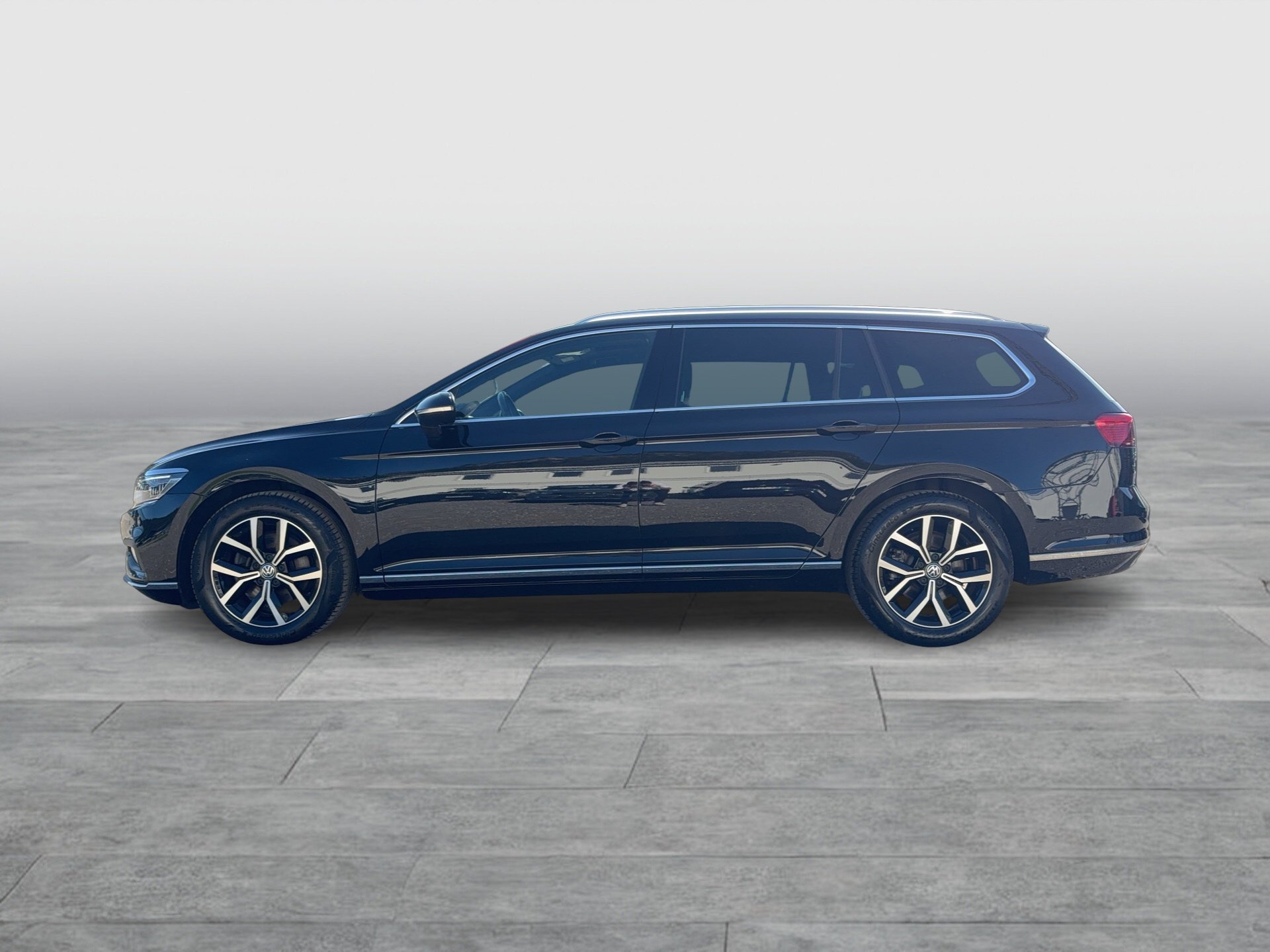 VW Passat Variant Highline TDI SCR DSG | Bild 3 von 27