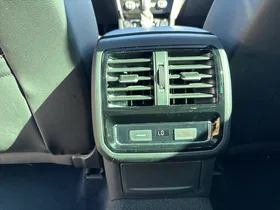 VW Passat Variant Highline TDI SCR DSG | Thumbnail 23 von 27