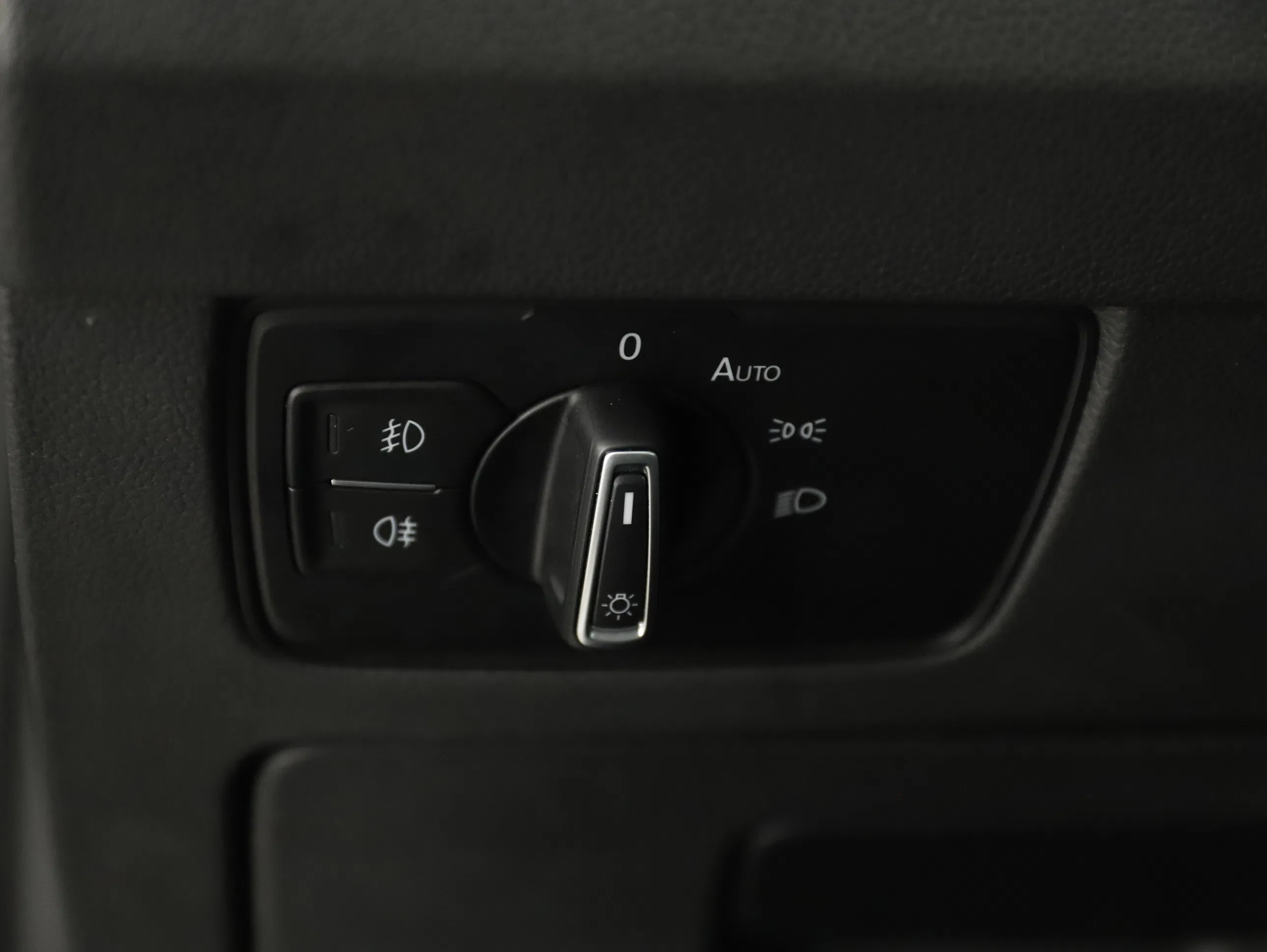 VW Passat Variant 2.0 TDI BMT | Bild 12 von 30