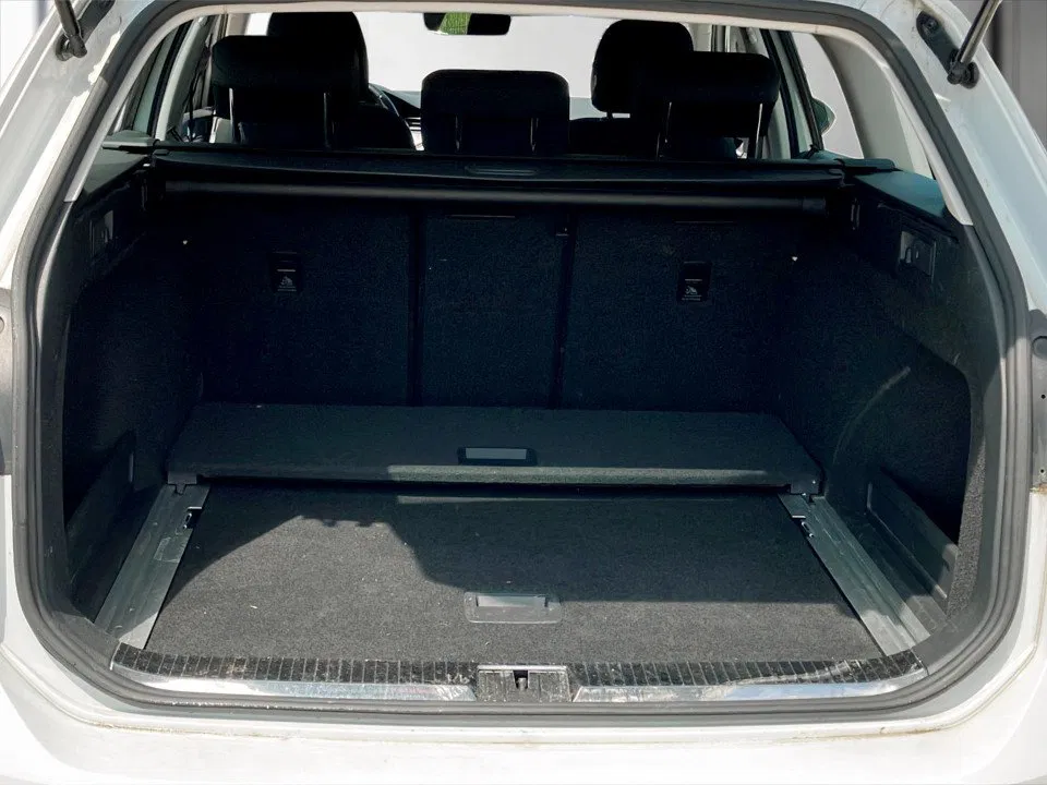 VW Passat Variant 2.0 TDI BMT | Bild 20 von 21