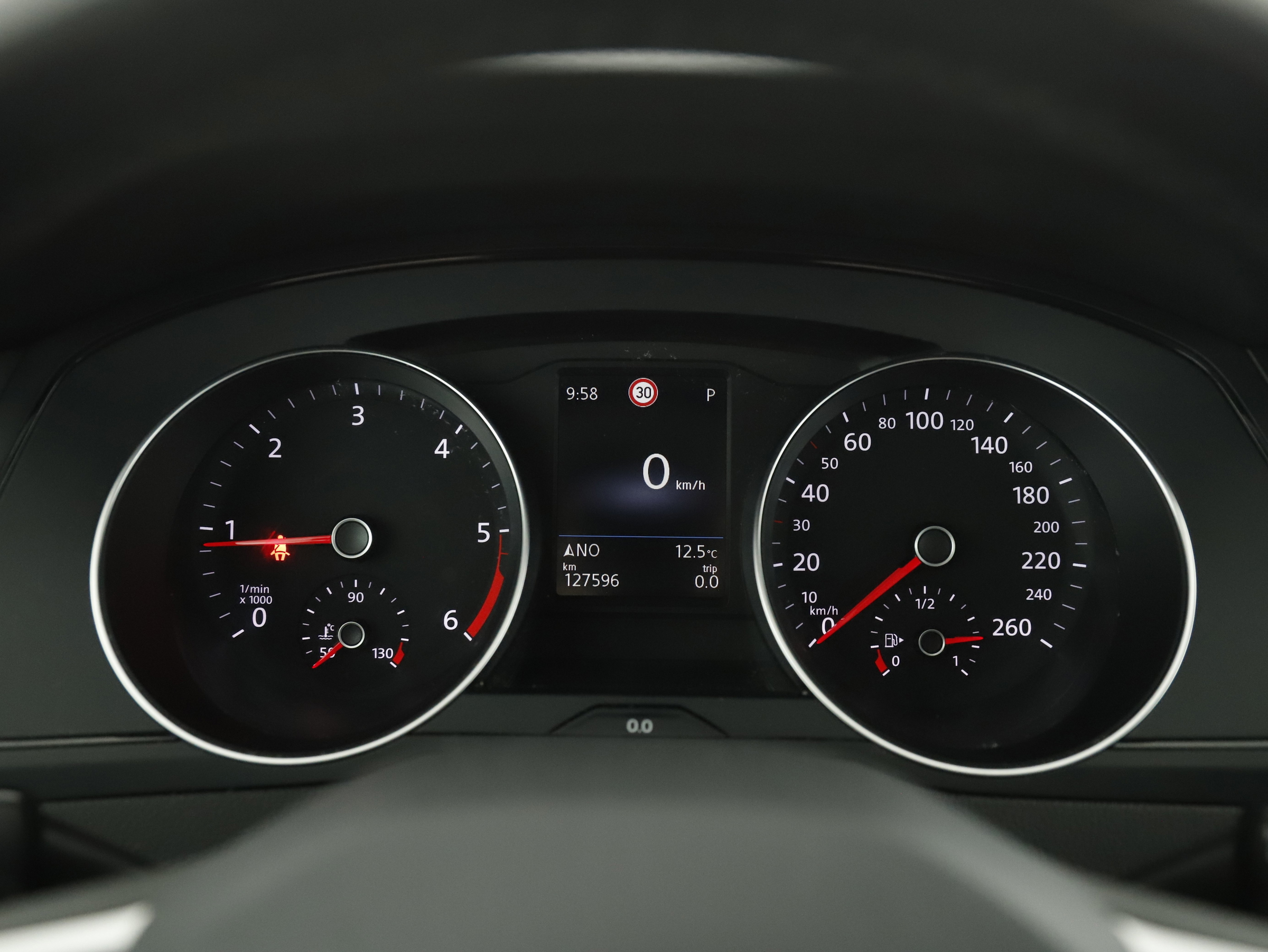 VW Passat Variant 2.0 TDI BMT | Bild 16 von 30