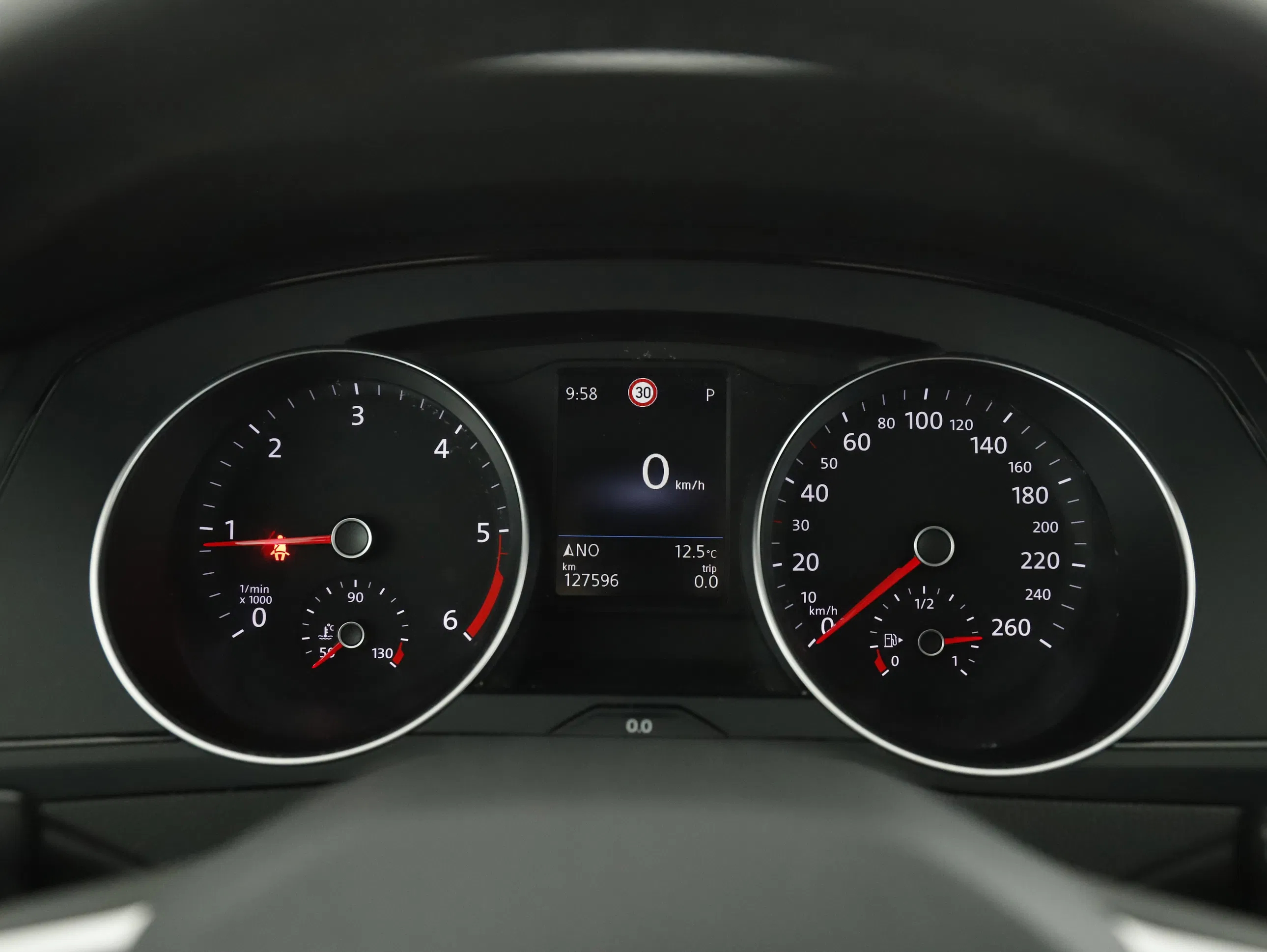 VW Passat Variant 2.0 TDI BMT | Bild 16 von 30