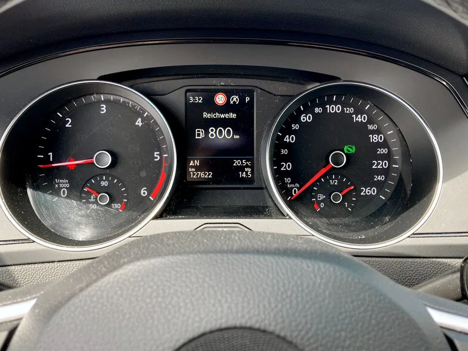 VW Passat Variant 2.0 TDI BMT | Bild 10 von 21