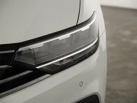 VW Passat Variant 2.0 TDI BMT | Thumbnail 27 von 30