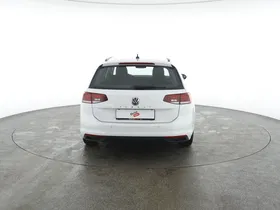 VW Passat Variant 2.0 TDI BMT | Thumbnail 7 von 30