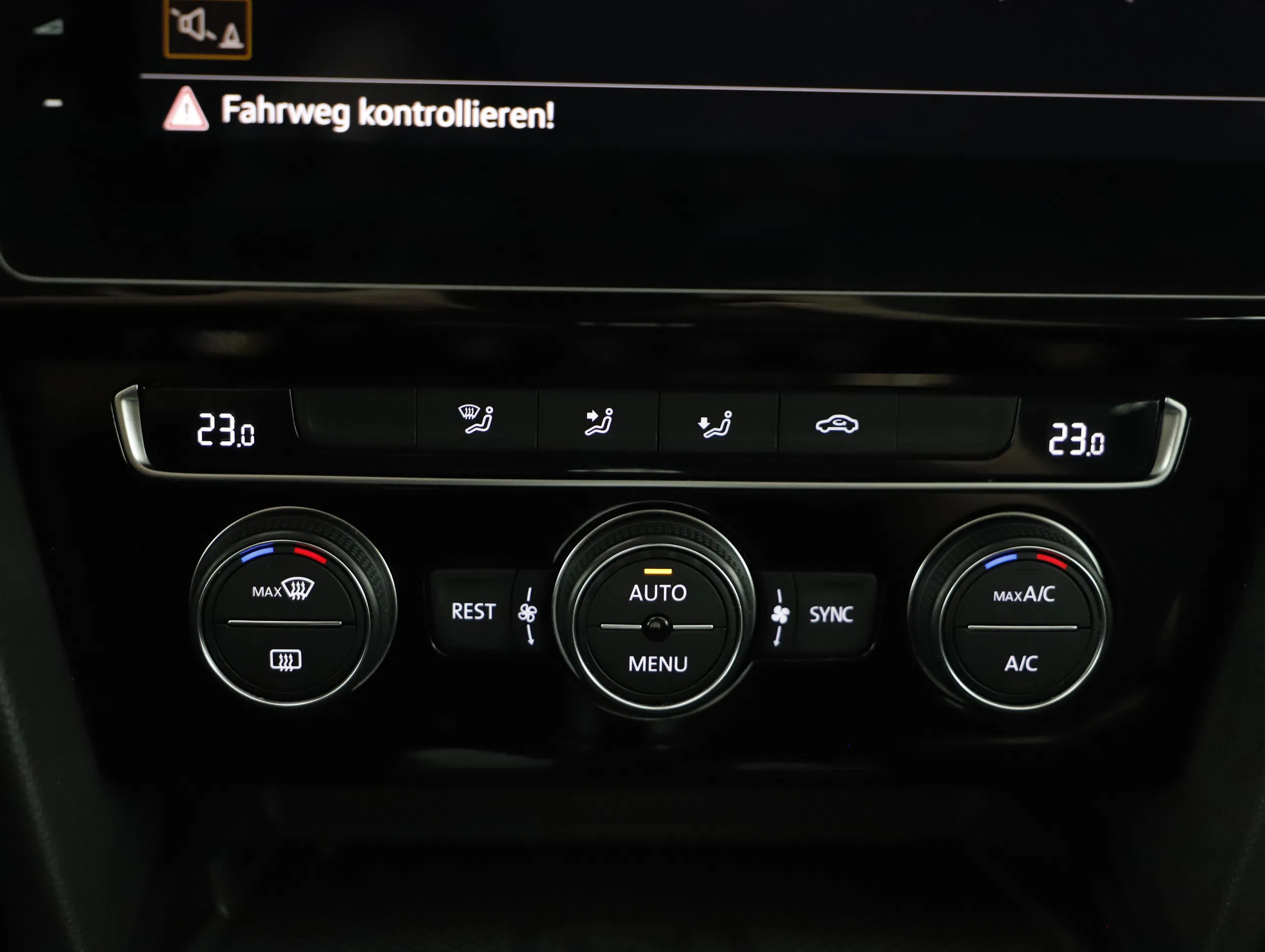 VW Passat Variant 1.4 TSI GTE | Bild 23 von 29