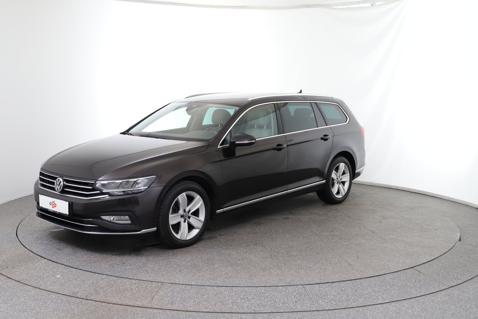 VW Passat Variant 2.0 TDI BMT Elegance | Bild 2 von 31