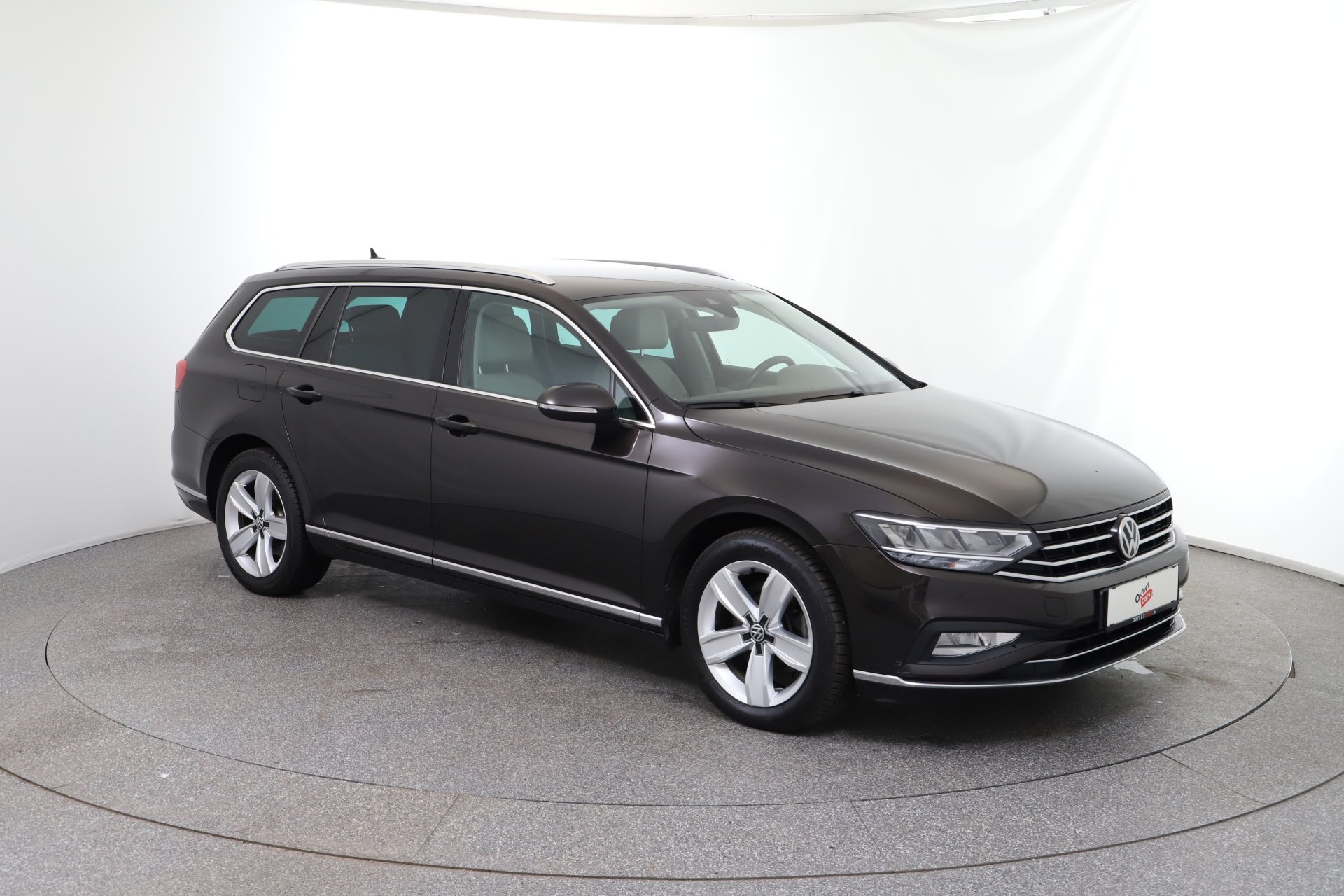 VW Passat Variant 2.0 TDI BMT Elegance | Bild 8 von 31