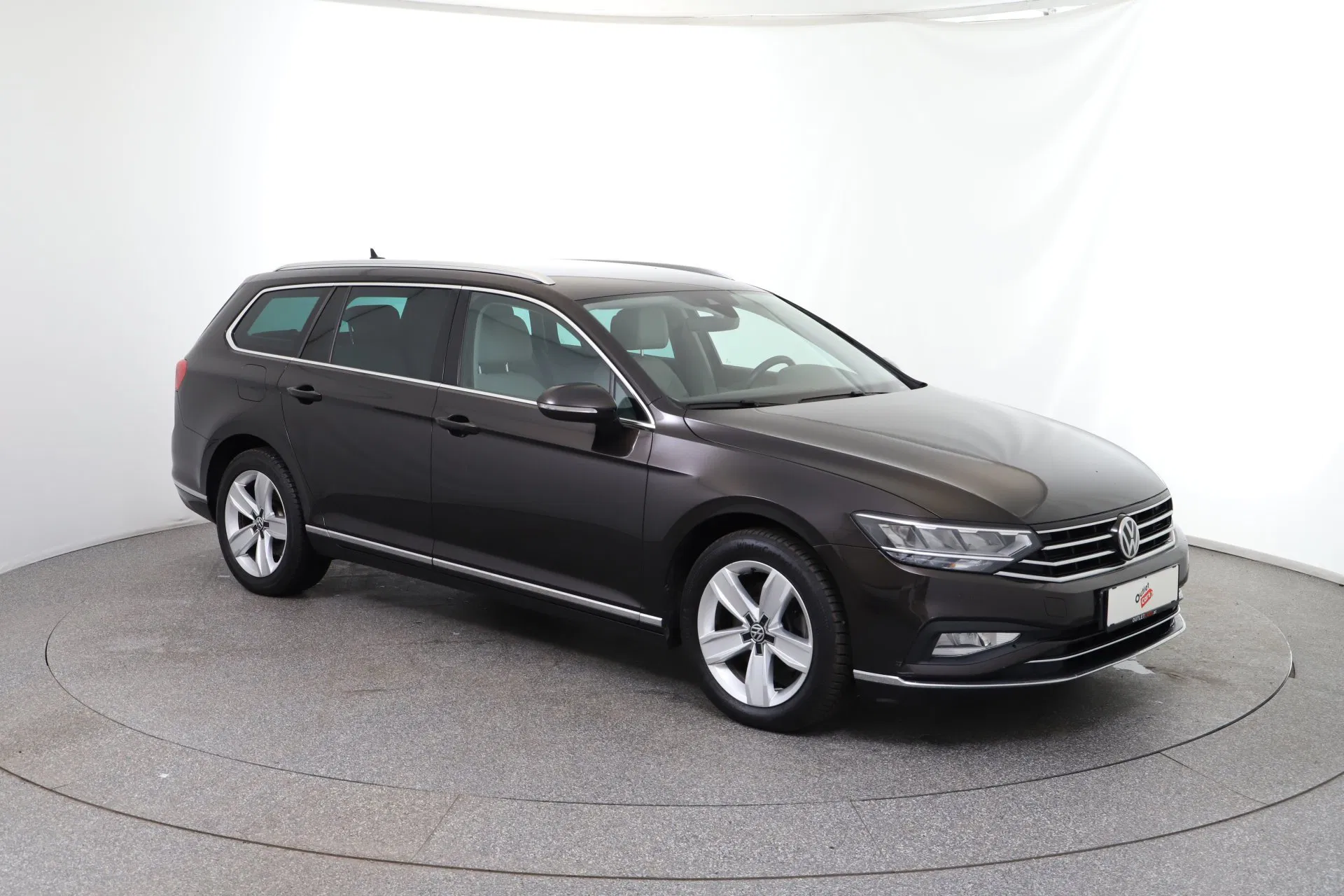 VW Passat Variant 2.0 TDI BMT Elegance | Bild 8 von 31