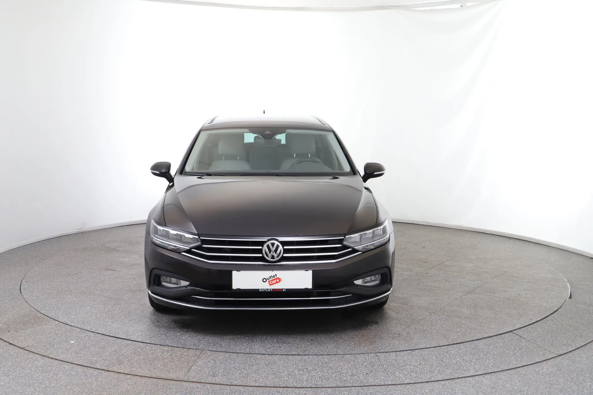 VW Passat Variant 2.0 TDI BMT Elegance | Bild 9 von 31