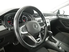 VW Passat Variant 2.0 TDI 4Motion BMT Alltrack | Thumbnail 15 von 28