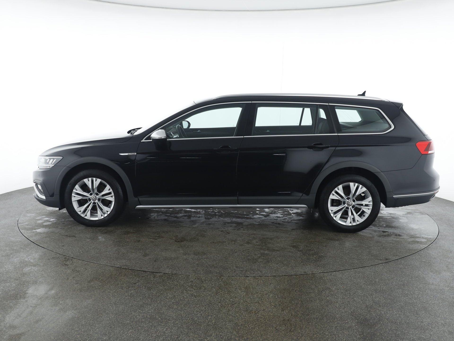VW Passat Variant 2.0 TDI 4Motion BMT  Alltrack | Bild 3 von 28
