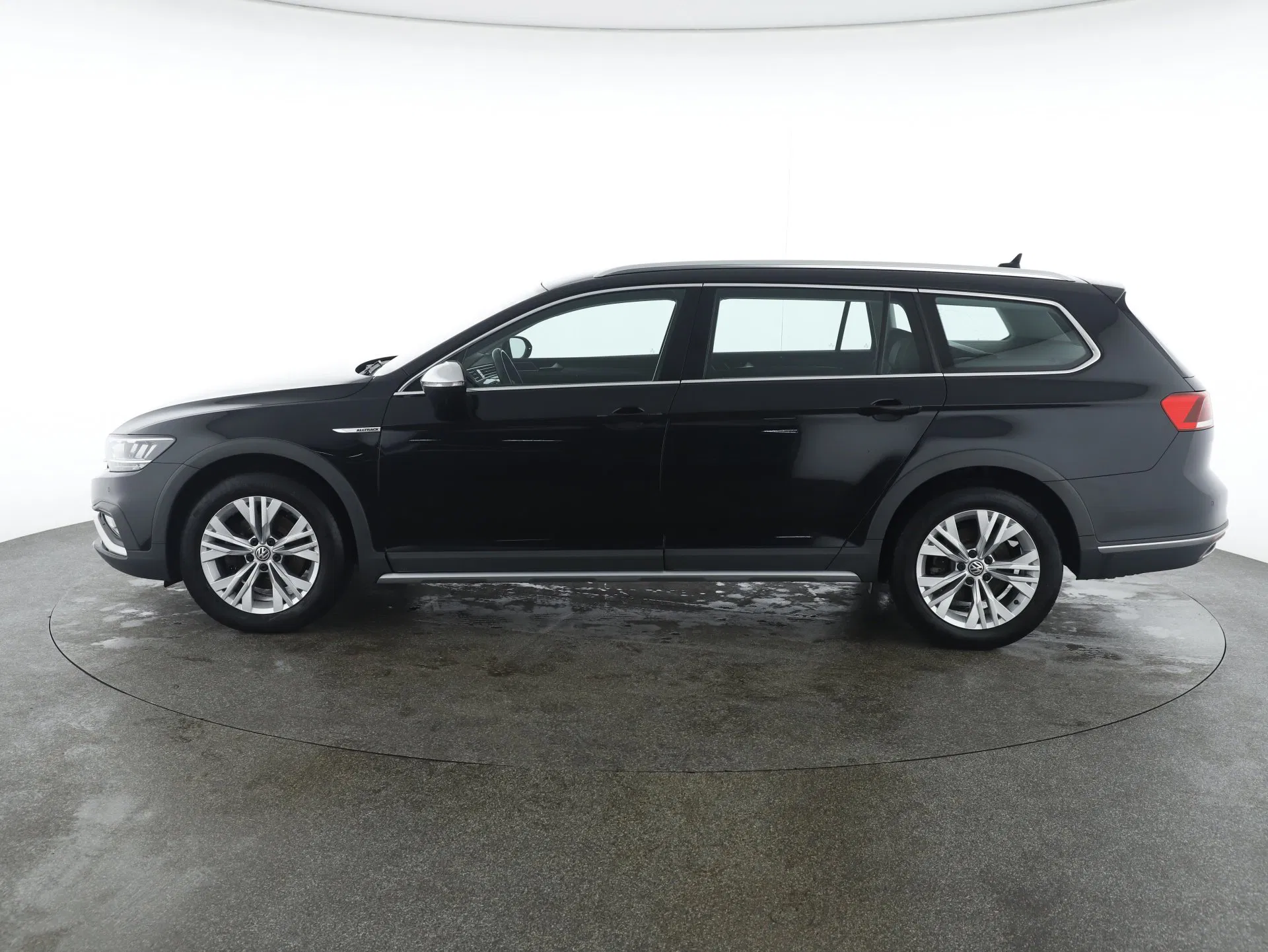 VW Passat Variant 2.0 TDI 4Motion BMT Alltrack | Bild 3 von 28