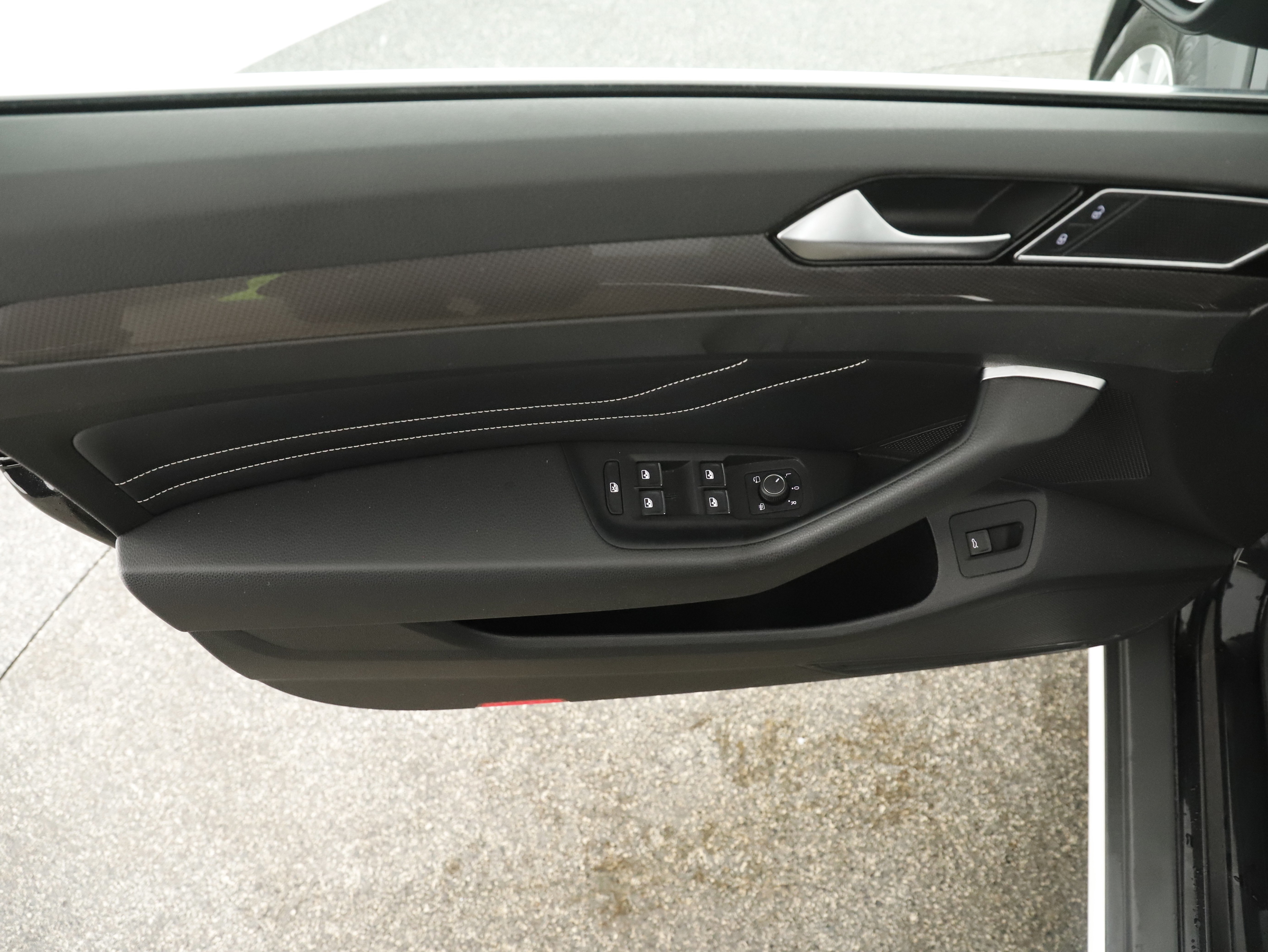 VW Passat Variant 2.0 TDI 4Motion BMT  Alltrack | Bild 23 von 28