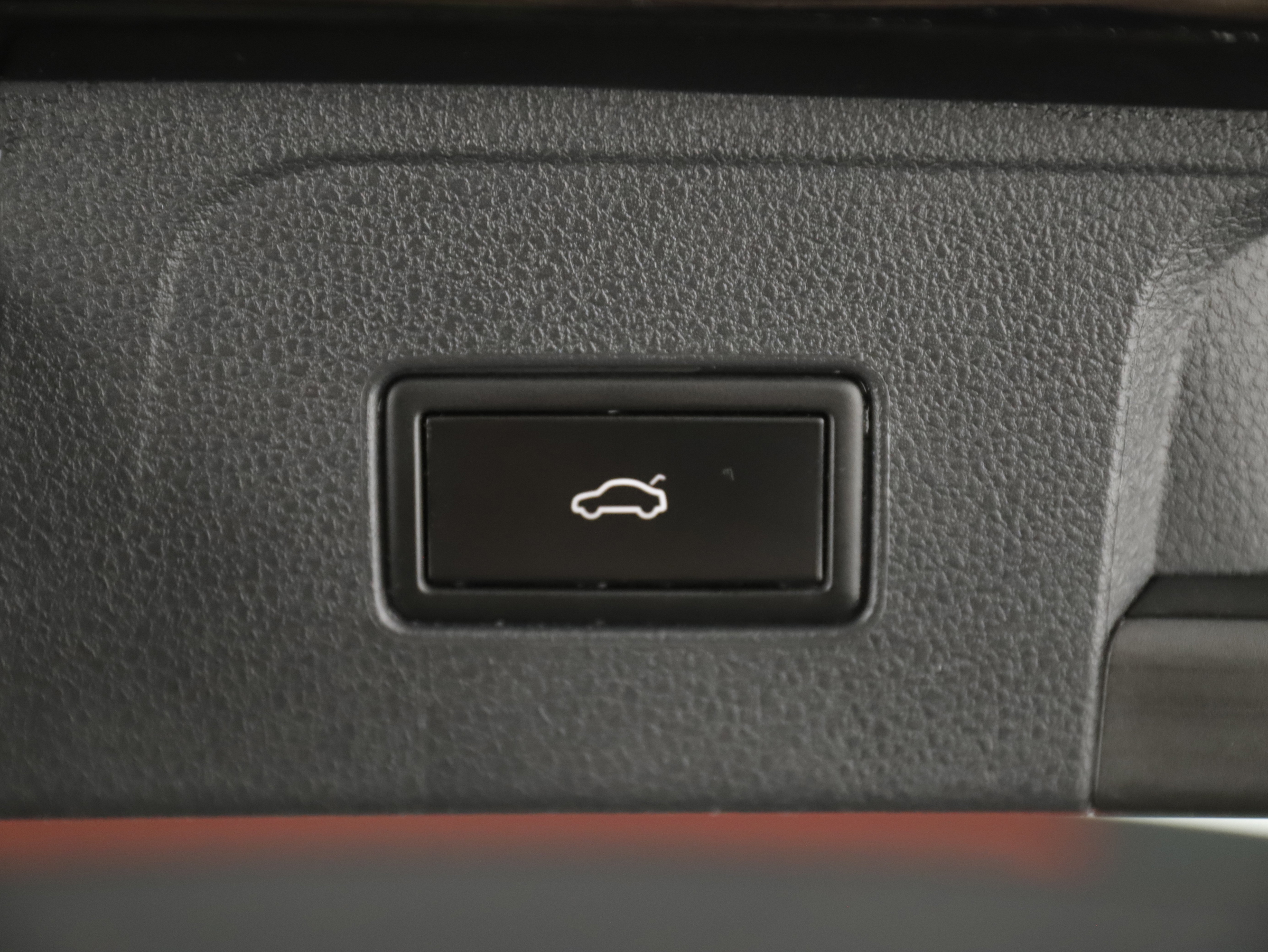 VW Passat Variant 2.0 TDI 4Motion BMT  Alltrack | Bild 27 von 28