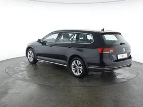VW Passat Variant 2.0 TDI 4Motion BMT Alltrack | Thumbnail 4 von 28