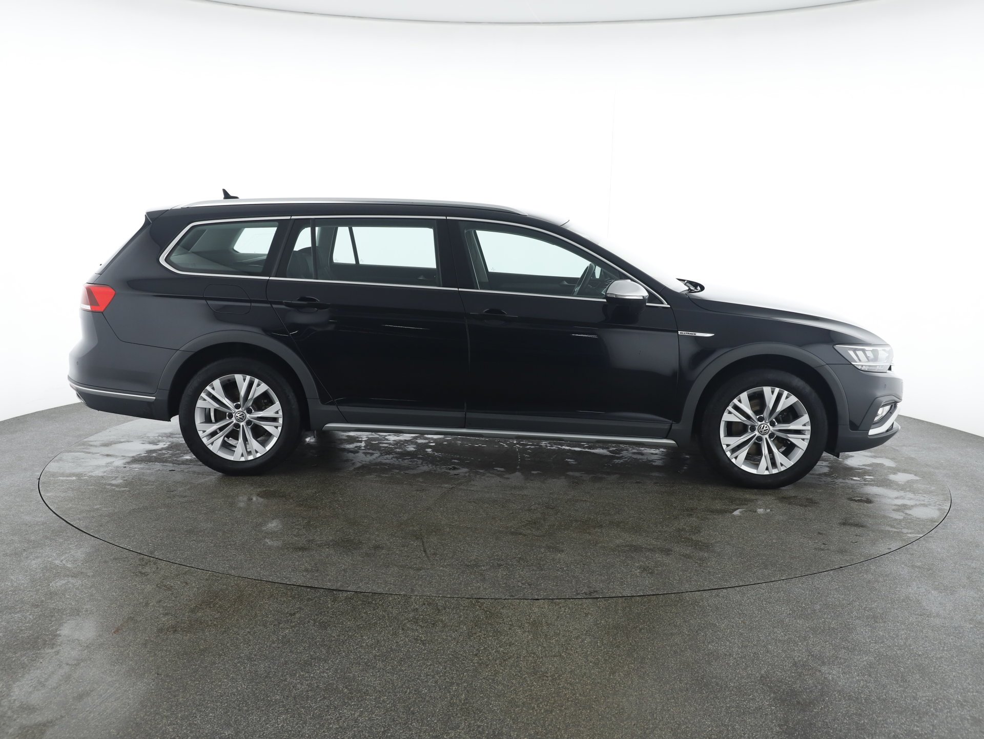 VW Passat Variant 2.0 TDI 4Motion BMT  Alltrack | Bild 7 von 28