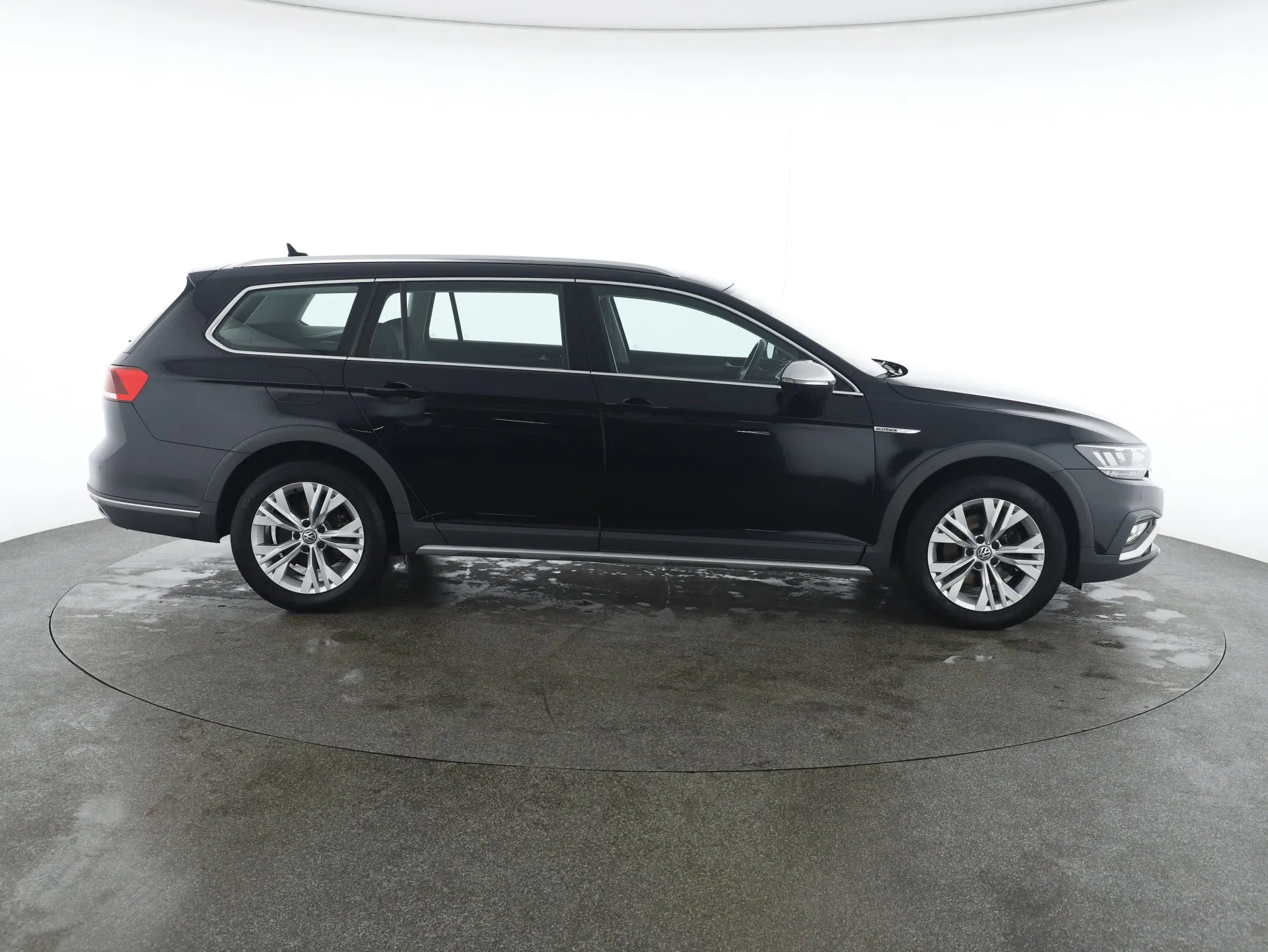 VW Passat Variant 2.0 TDI 4Motion BMT Alltrack | Bild 7 von 28