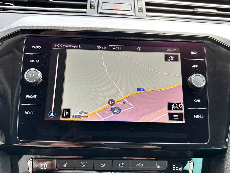 VW Passat Var 1.4 TSI | Bild 17 von 24