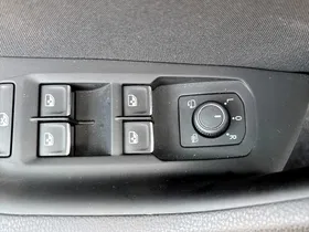 VW Passat Var 1.4 TSI | Thumbnail 9 von 24