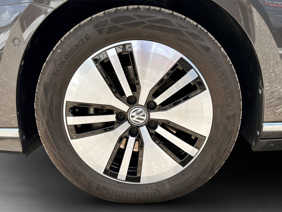 VW Passat Var 1.4 TSI | Bild 7 von 24
