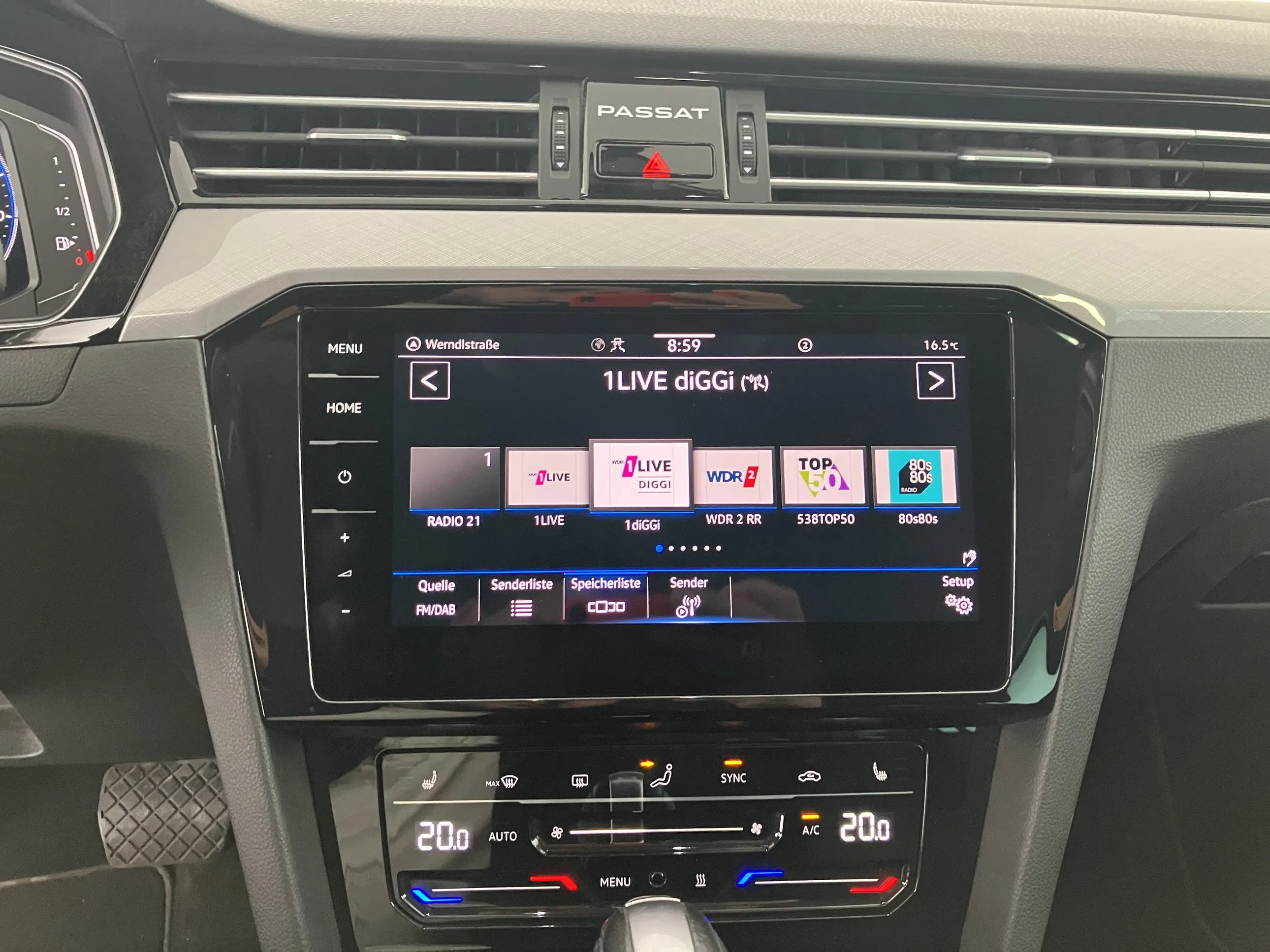 VW Passat Variant 2.0 TDI 4Motion BMT Business | Bild 13 von 31