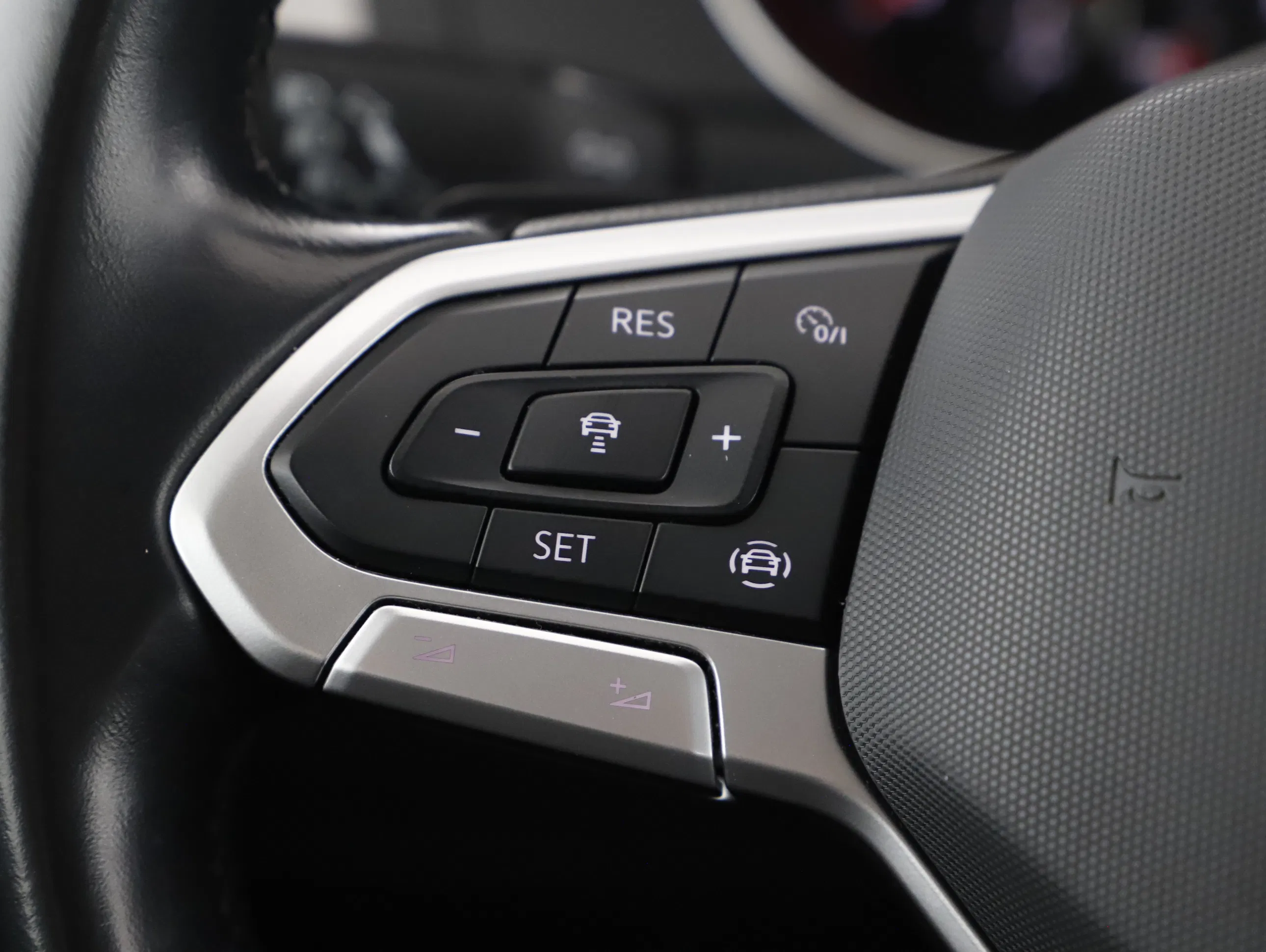 VW Passat Variant 2.0 TDI BMT | Bild 12 von 21