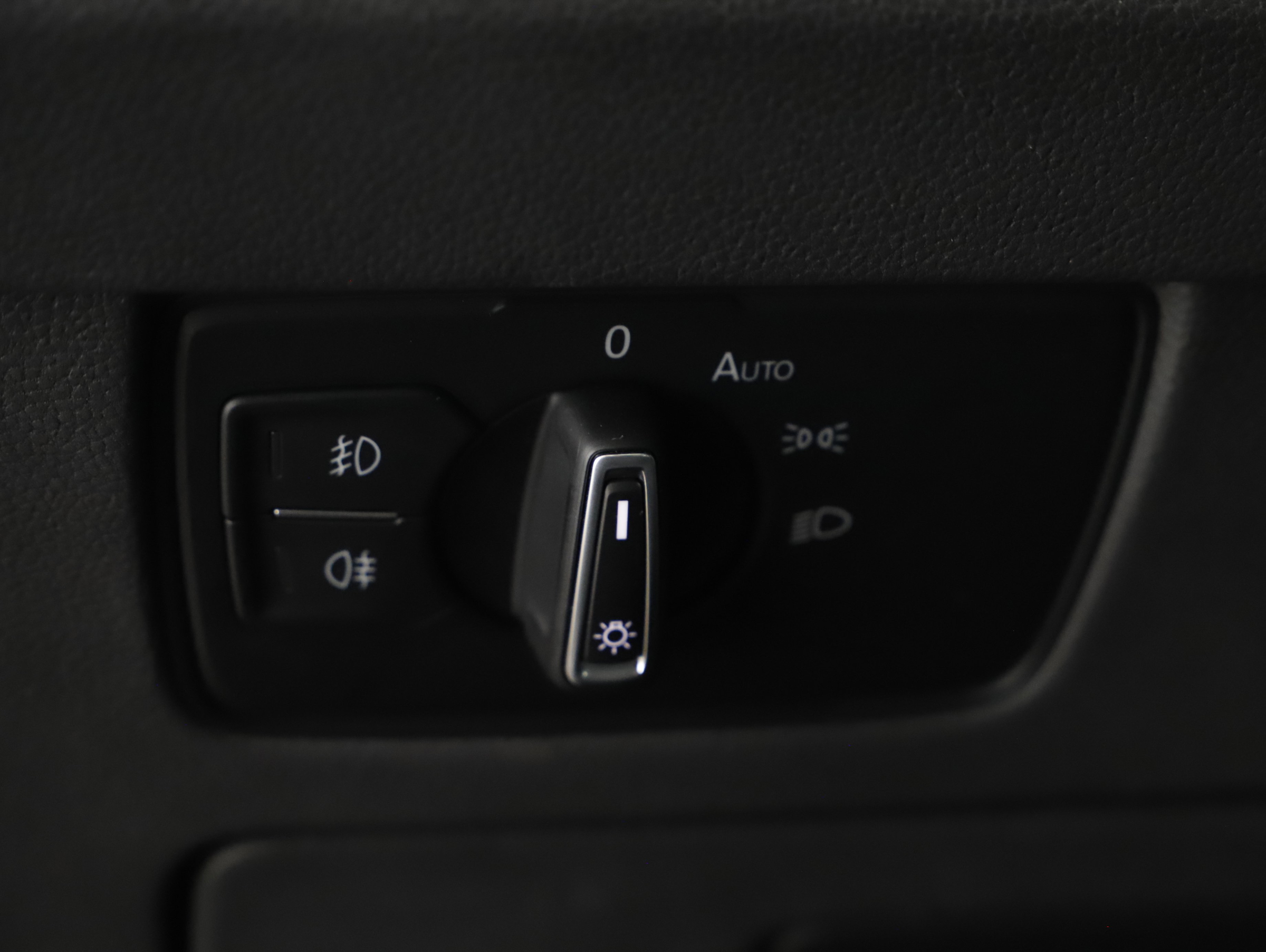 VW Passat Variant 2.0 TDI BMT | Bild 7 von 21