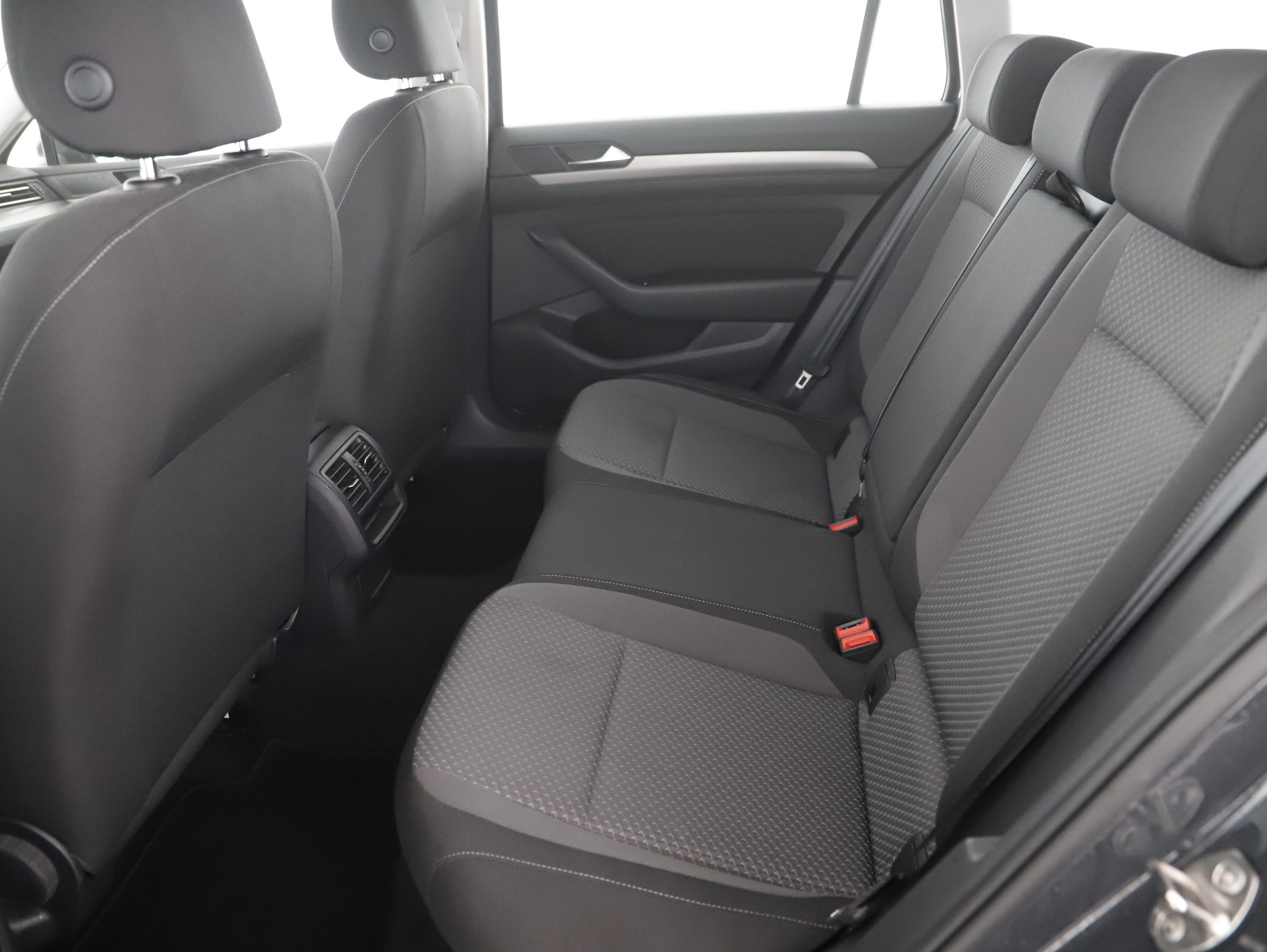 VW Passat Variant 2.0 TDI BMT | Bild 19 von 21