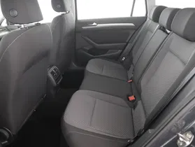 VW Passat Variant 2.0 TDI BMT | Thumbnail 19 von 21
