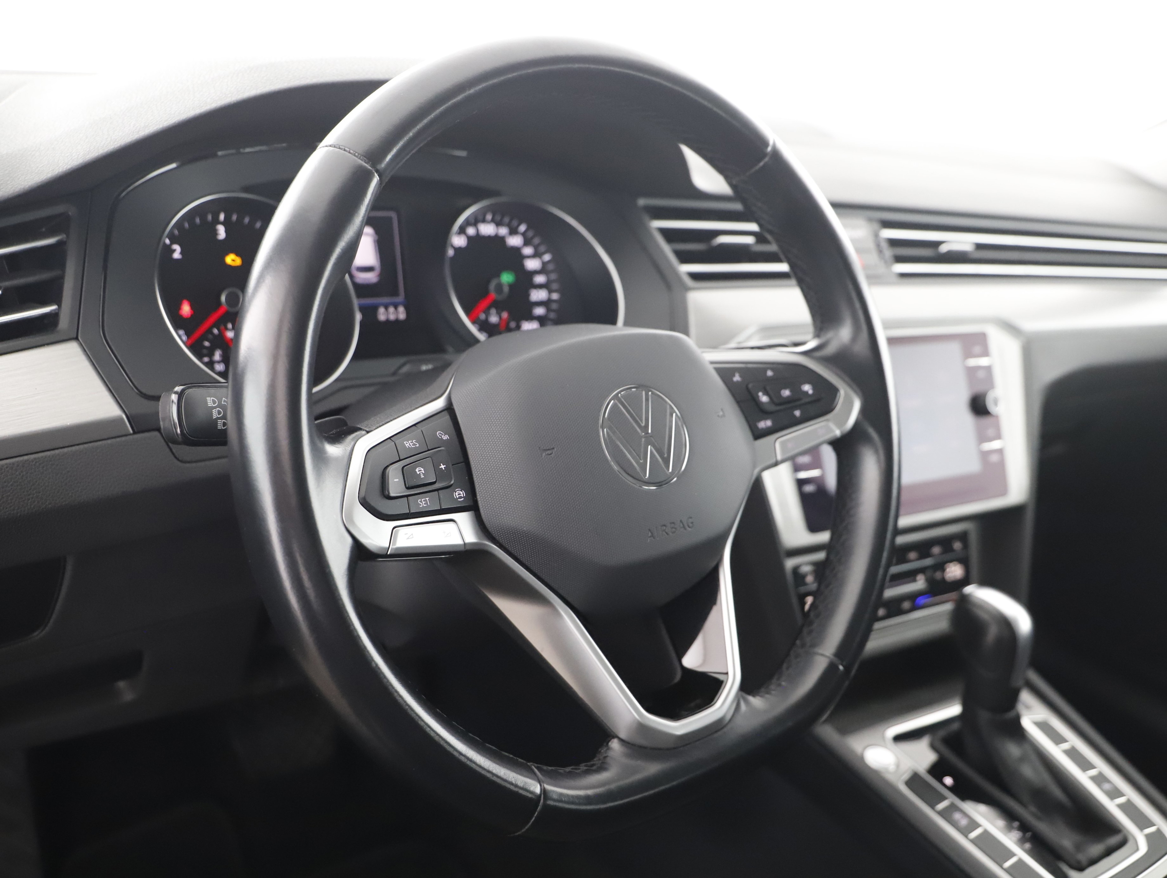 VW Passat Variant 2.0 TDI BMT | Bild 11 von 21