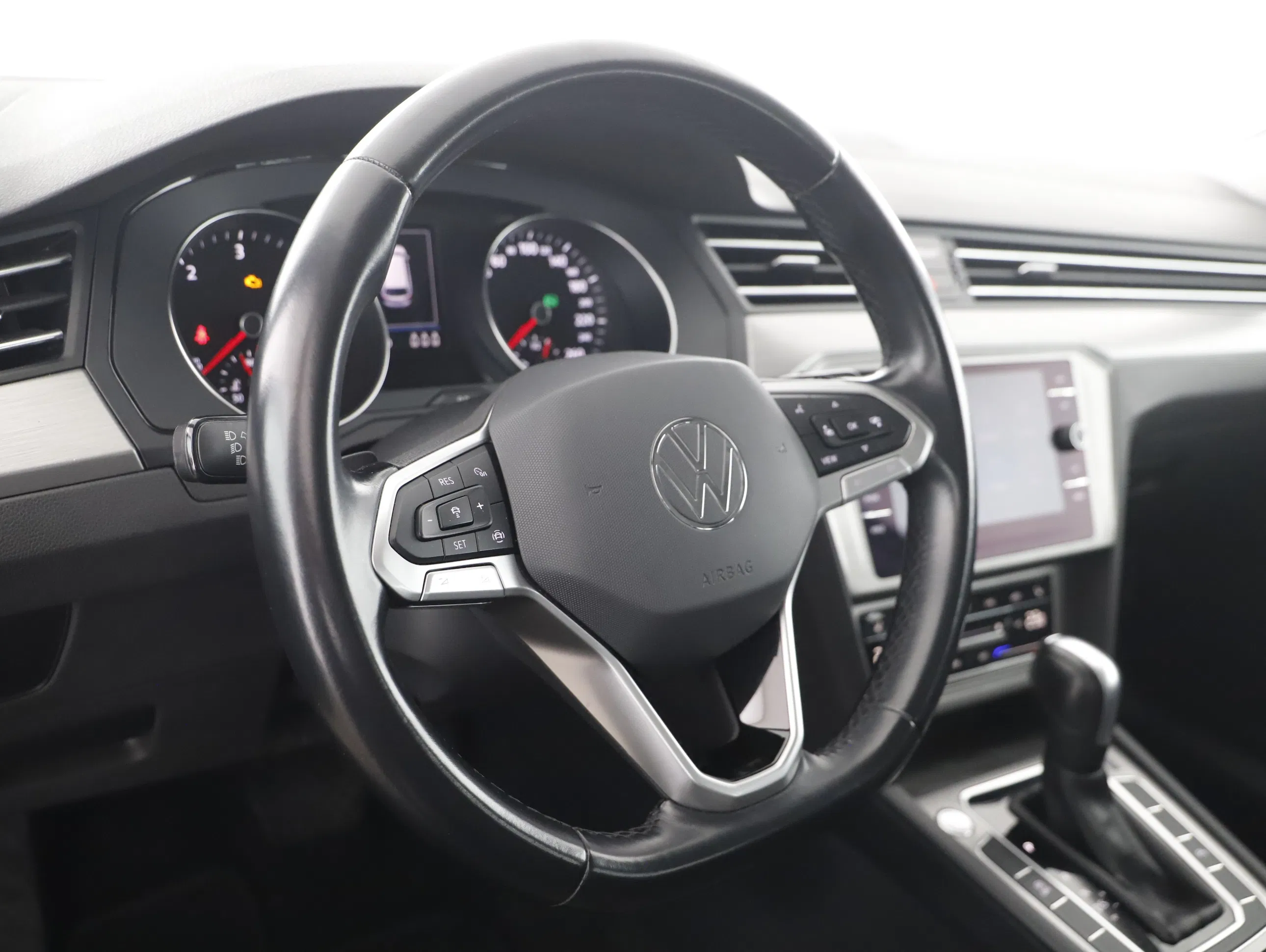 VW Passat Variant 2.0 TDI BMT | Bild 11 von 21