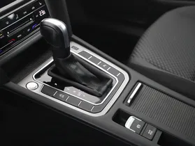 VW Passat Variant 2.0 TDI BMT | Thumbnail 18 von 21