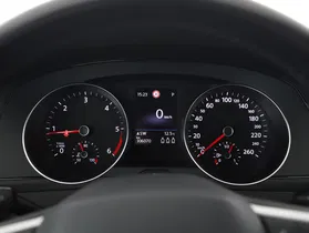 VW Passat Variant 2.0 TDI BMT | Thumbnail 10 von 21