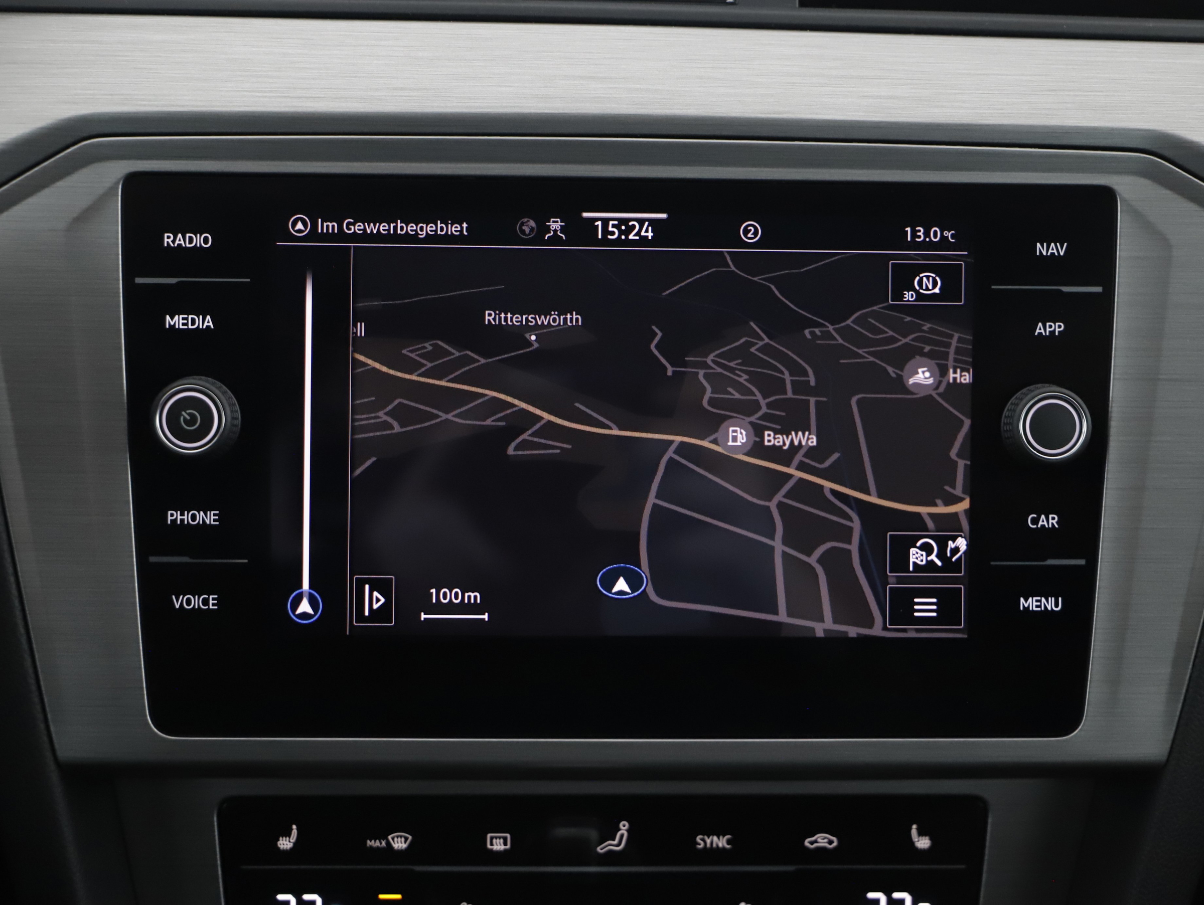 VW Passat Variant 2.0 TDI BMT | Bild 15 von 21