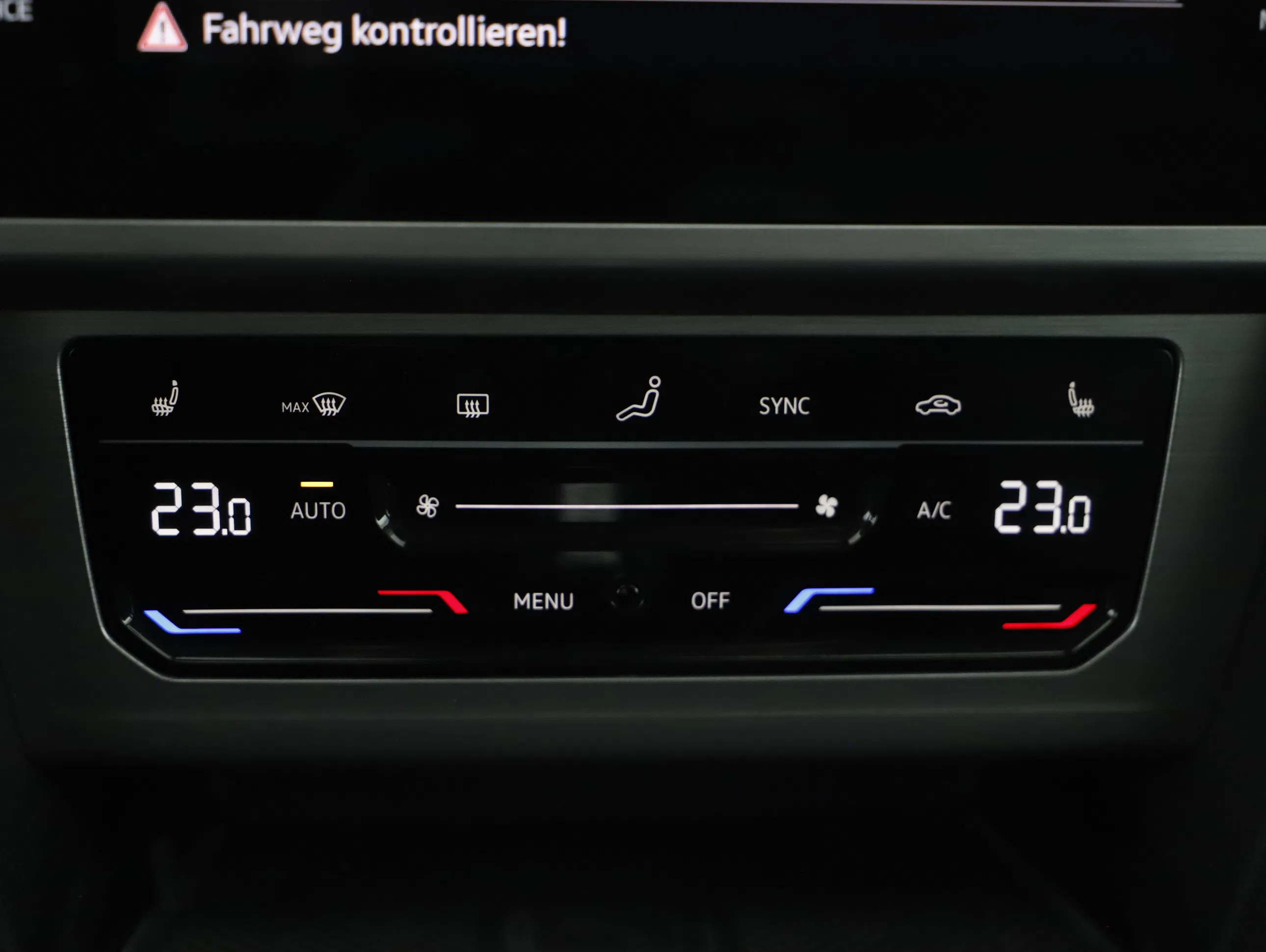 VW Passat Variant 2.0 TDI BMT | Bild 17 von 21
