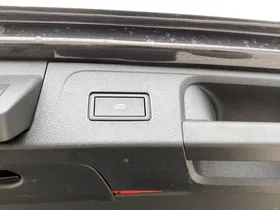 VW Passat Variant 2.0 TDI Bus. DSG | Thumbnail 16 von 22